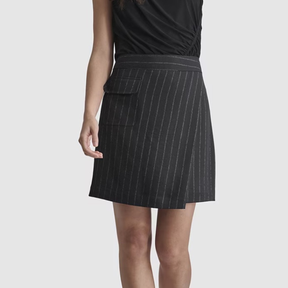 DKNY
Women's Asymmetric Striped Mini Skirt